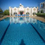 Bare Hill Aparthotel 3*