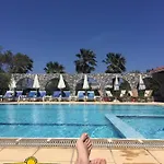 Bare Hill Aparthotel