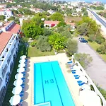 Bare Hill Aparthotel Krini