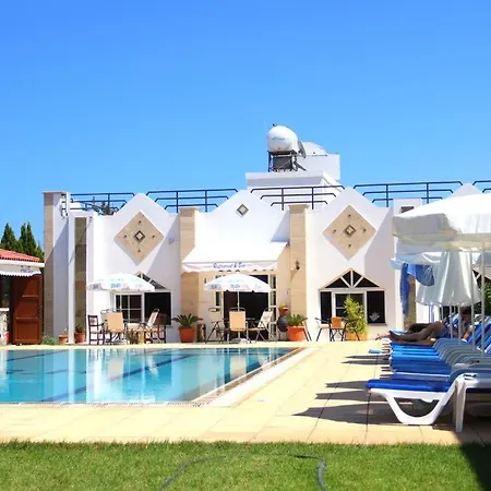 Bare Hill Aparthotel Krini