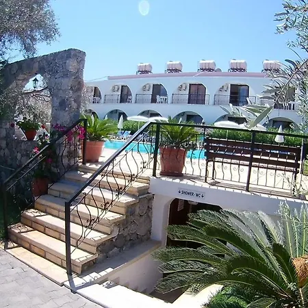 Bare Hill Aparthotel Krini