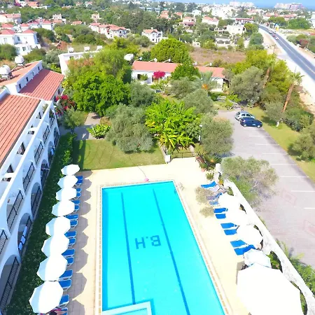 Bare Hill מלון דירות Krini