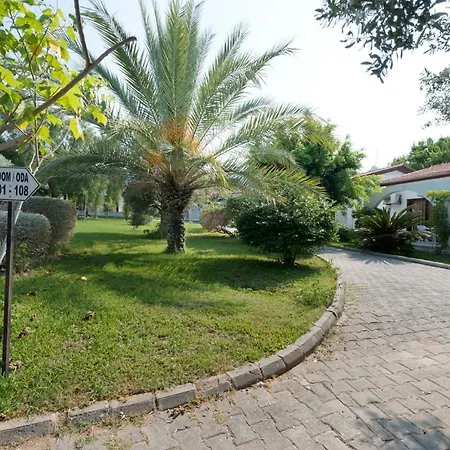 מלון דירות Bare Hill