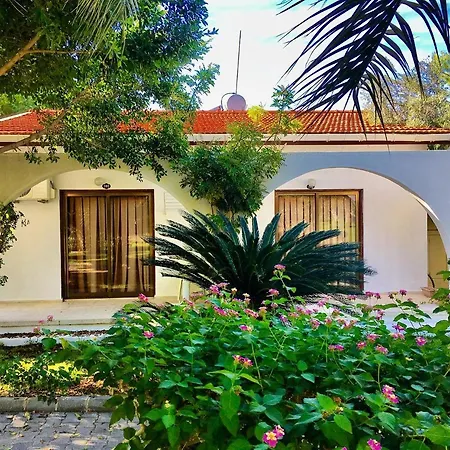 アパートホテル Bare Hill Krini