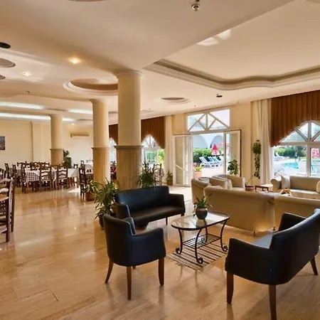 Bare Hill Aparthotel 3*