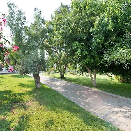 Aparthotel Bare Hill Krini