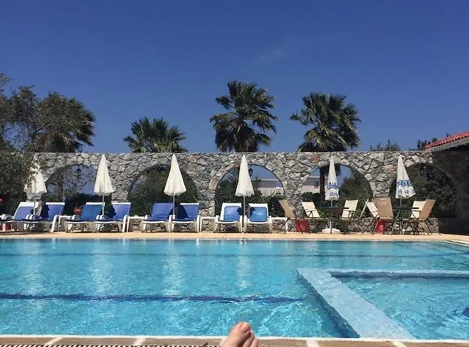 Bare Hill Aparthotel