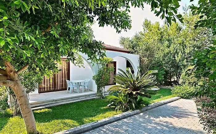 Bare Hill Aparthotel Krini