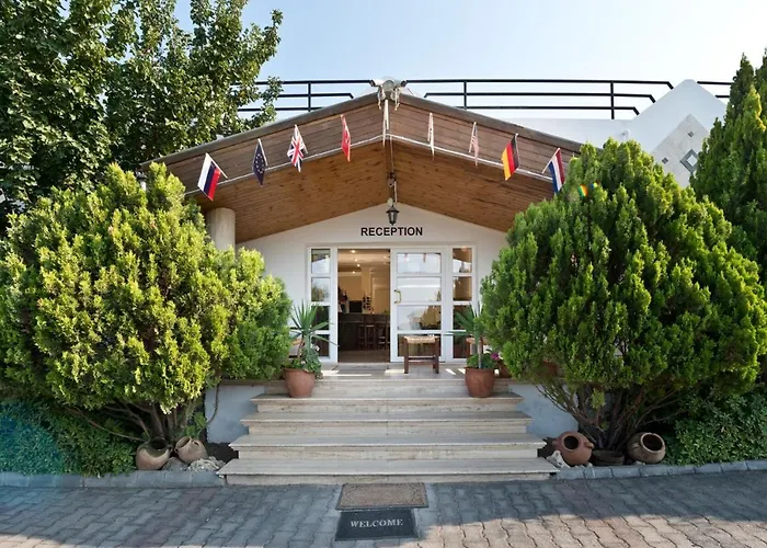 Bare Hill Apart-hotel 3*