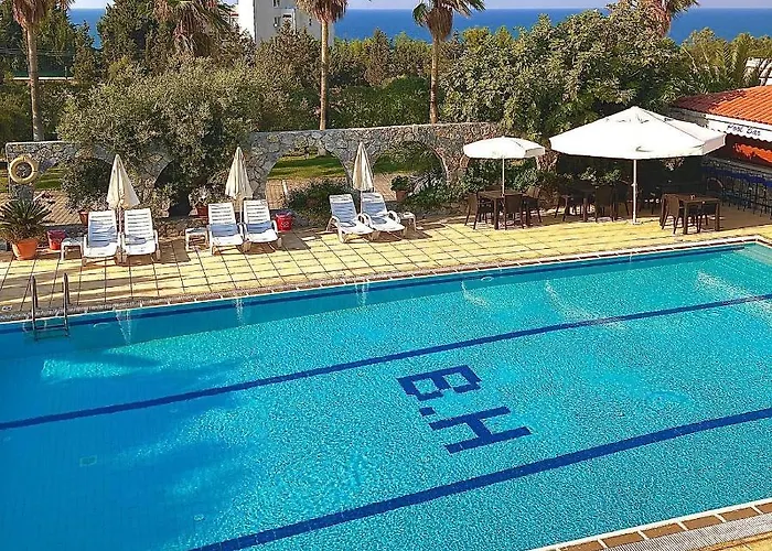 Bare Hill Aparthotel