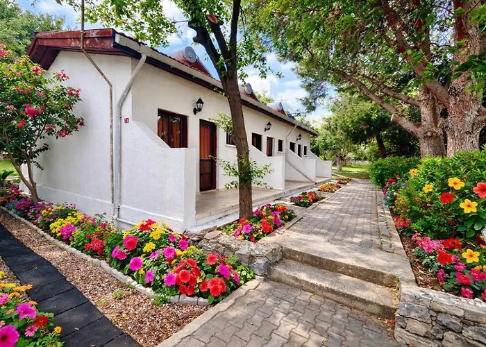 Bare Hill Aparthotel Krini